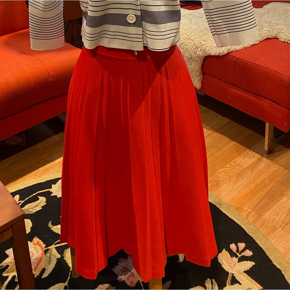 Vintage pleated skirt